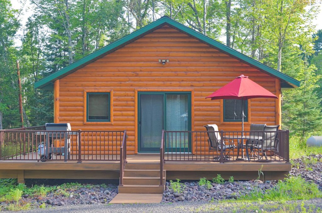 Corny's Hidden Gem: Luxe Cabin on the South Shore Main Image