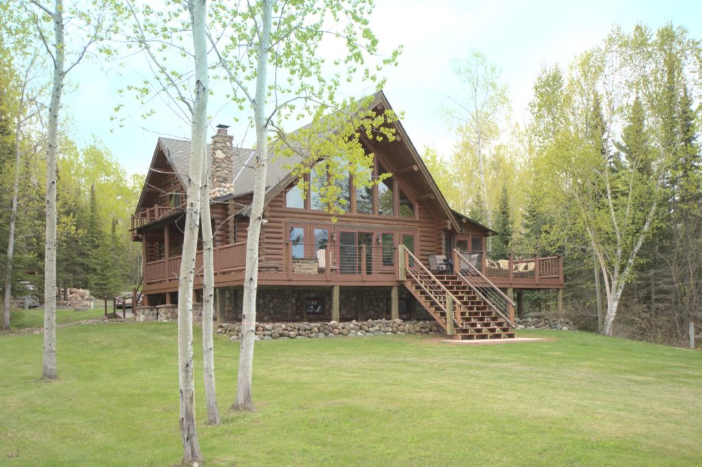 Birch Haven | Spectacular Lakefront Log Cabin Main Image