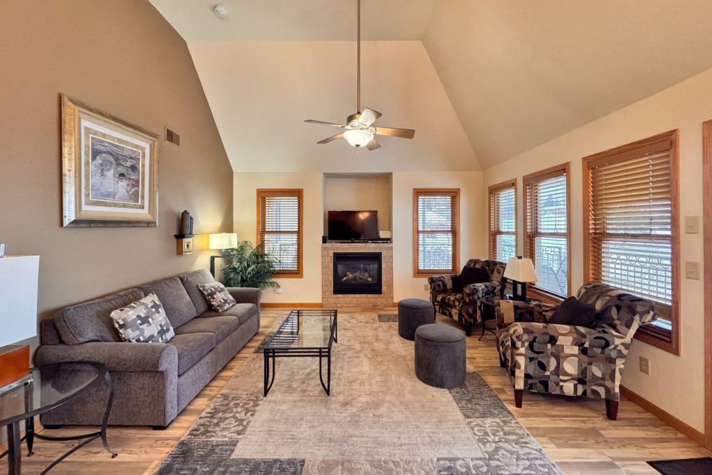 3BR Condo |  Bayfield Lake Views Main Image